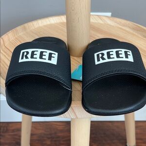 NWT Reef Black Slides with Bold Logo Size 13/1